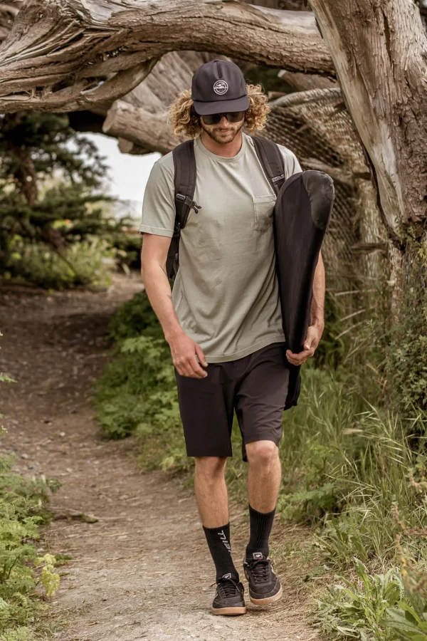 O’Neill Shorts^EAST CLIFF EXPEDITION 19" HYBRID SHORTS BLACK